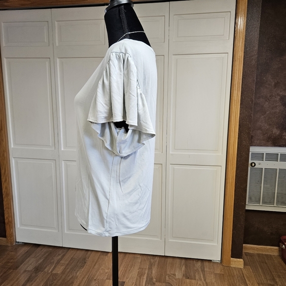 Express Women's large short butterfly sleeve top - Picture 6 of 6